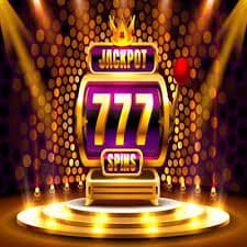 Filipino player enjoying bingo on mobile at club php apk
